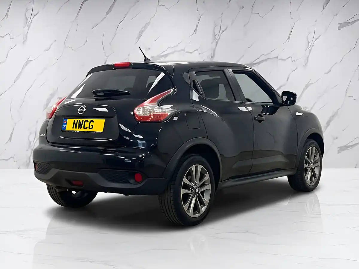 Used 2018 Nissan Juke Tekna Black - Interior and Exterior details 9