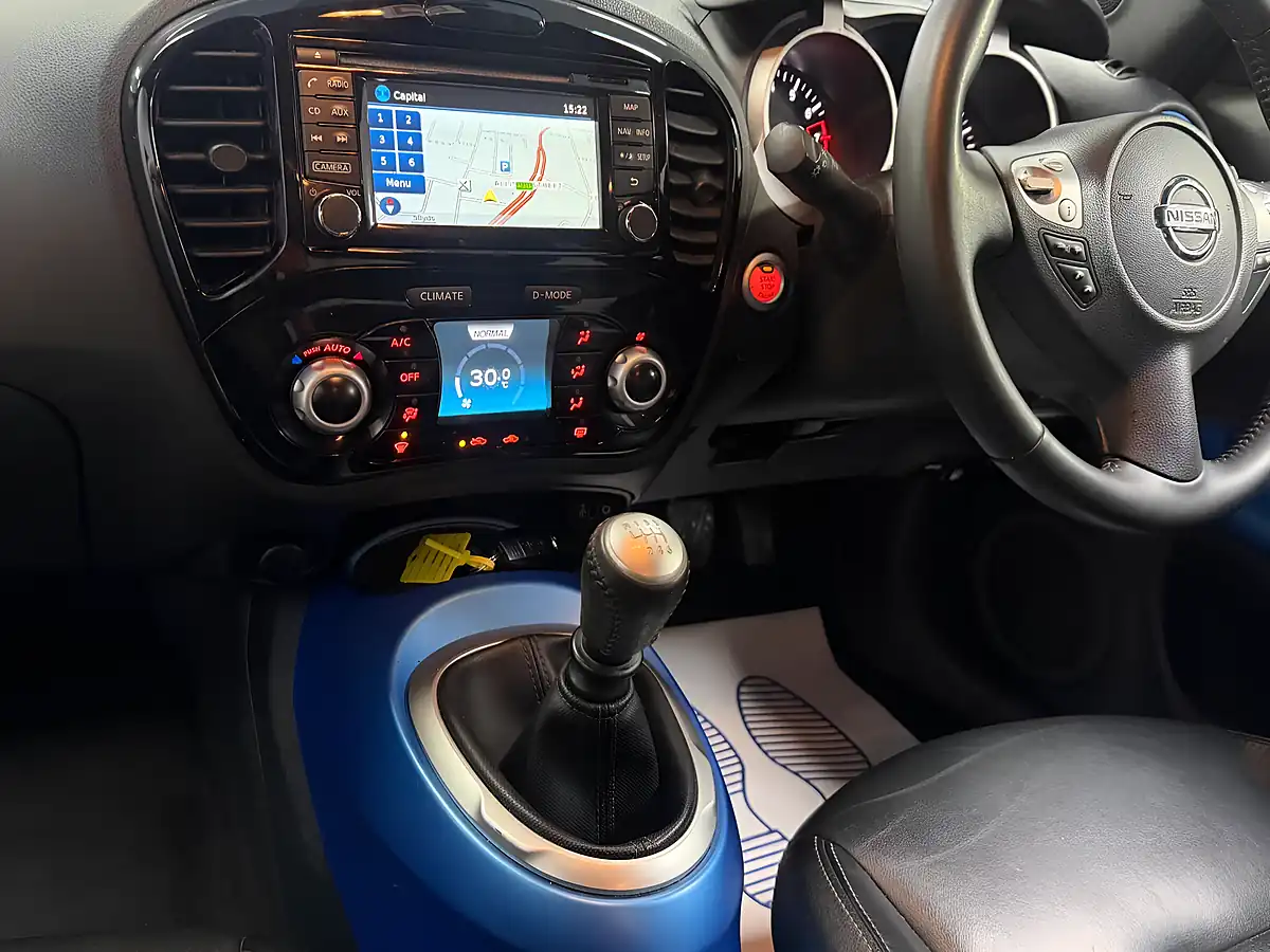 Used 2018 Nissan Juke Tekna Blue - Interior and Exterior details 12