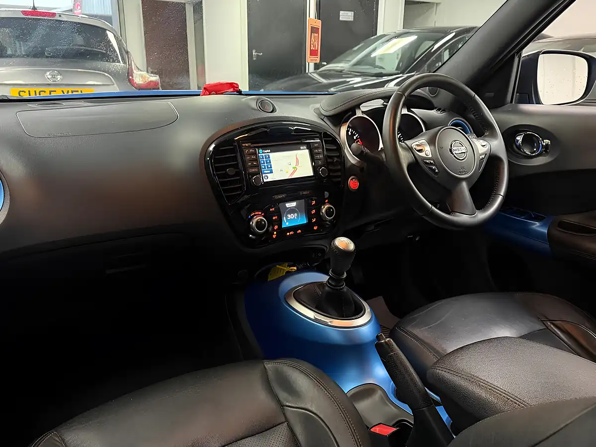 Used 2018 Nissan Juke Tekna Blue - Interior and Exterior details 13