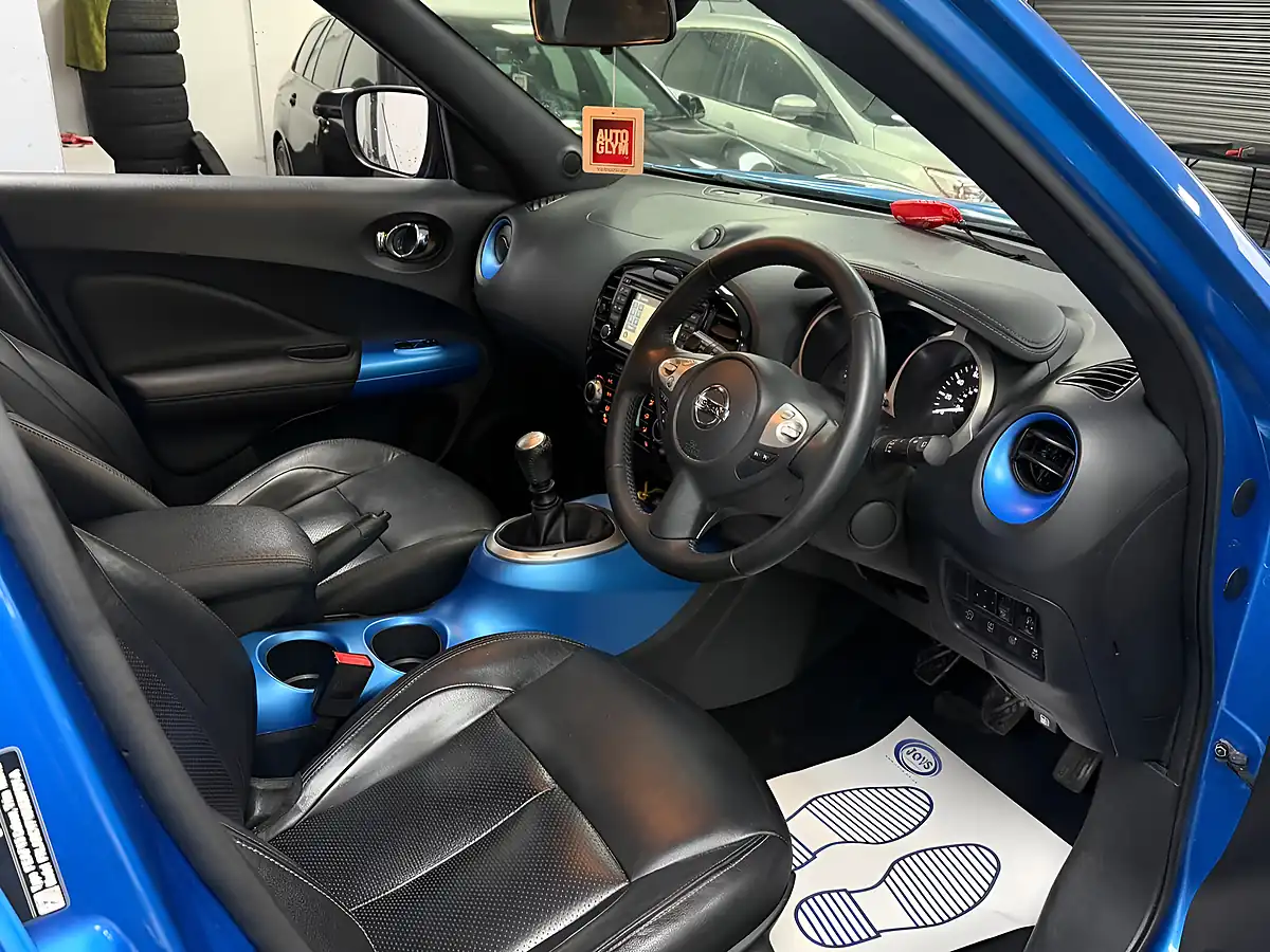 Used 2018 Nissan Juke Tekna Blue - Interior and Exterior details 15