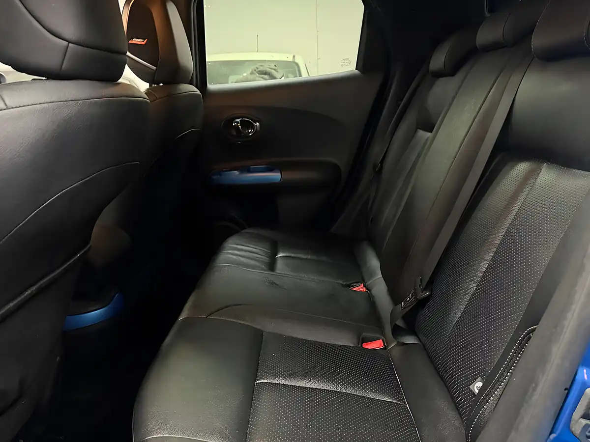 Used 2018 Nissan Juke Tekna Blue - Interior and Exterior details 16