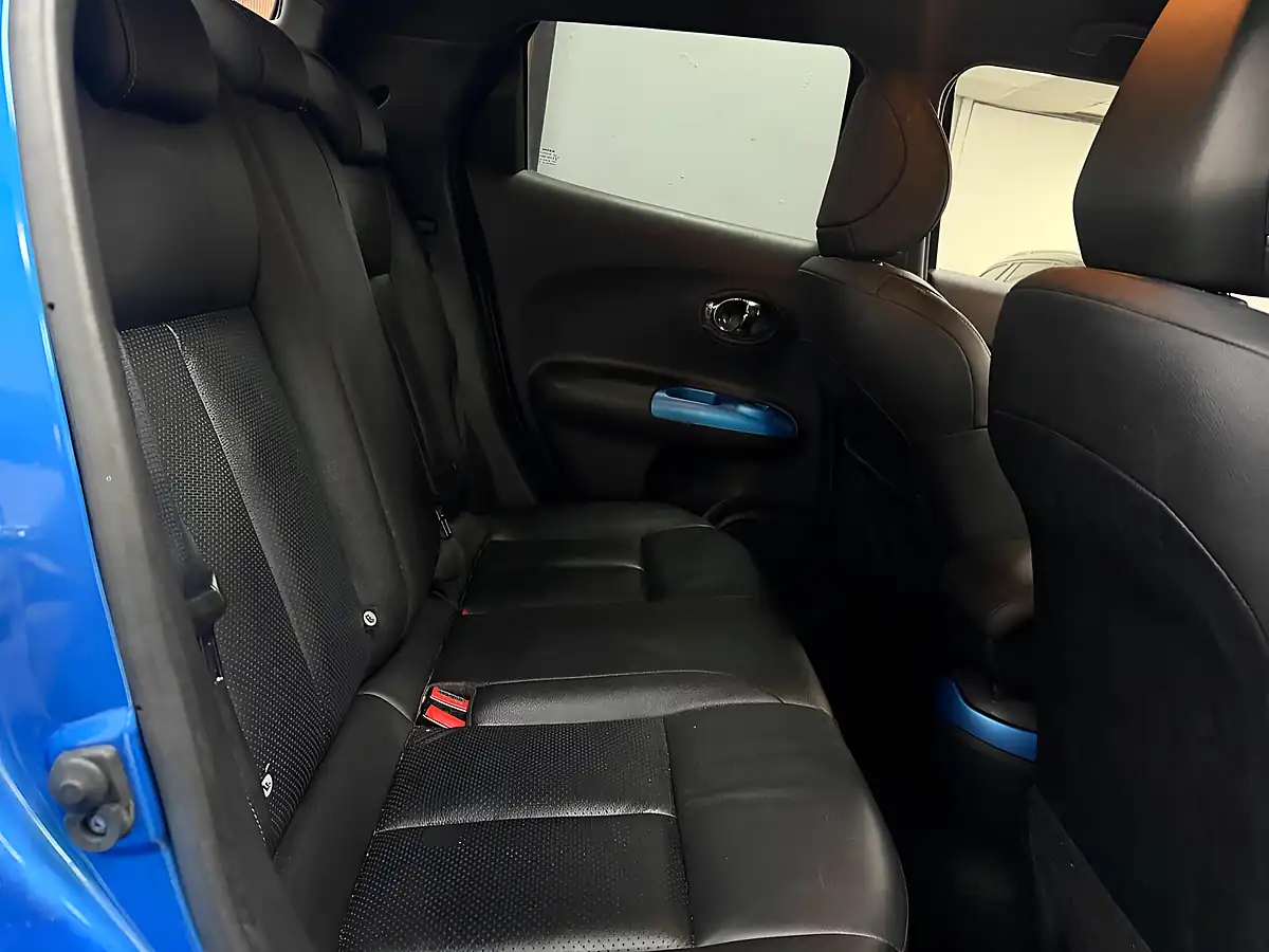Used 2018 Nissan Juke Tekna Blue - Interior and Exterior details 18