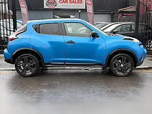 Used 2018 Nissan Juke Tekna Blue - Interior and Exterior details 3