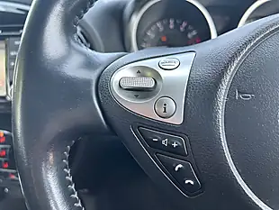 Used 2018 Nissan Juke Tekna Blue - Interior and Exterior details 13