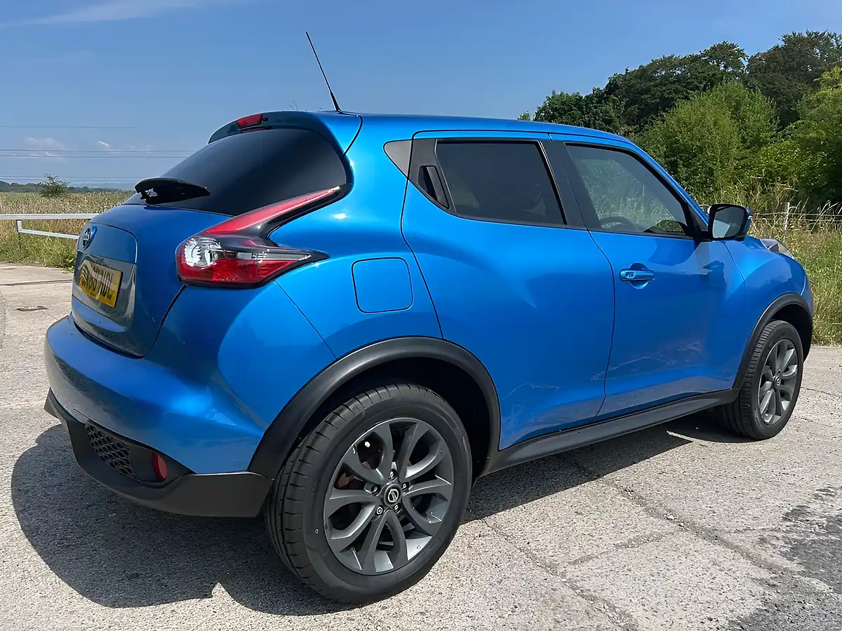 Used 2018 Nissan Juke Tekna Blue - Interior and Exterior details 3