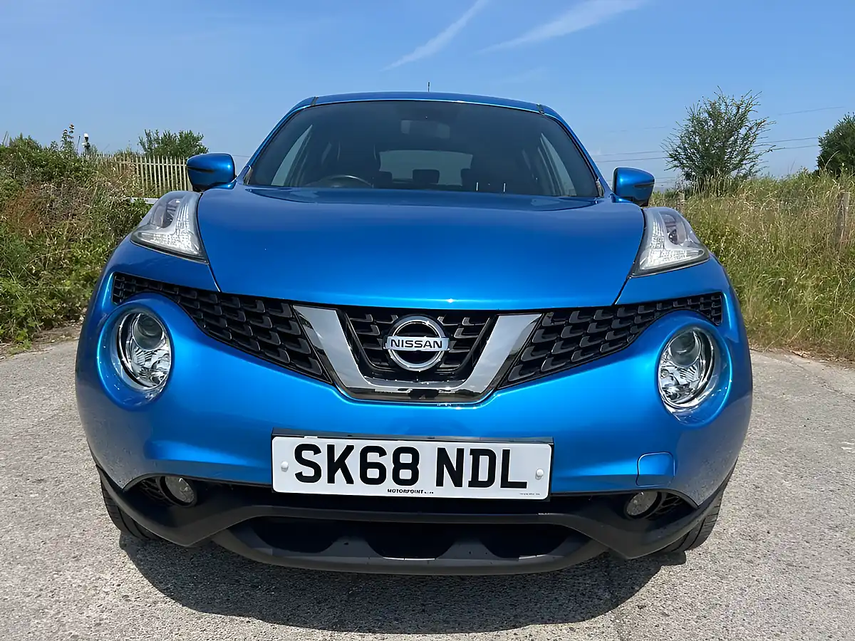 Used 2018 Nissan Juke Tekna Blue - Interior and Exterior details 7