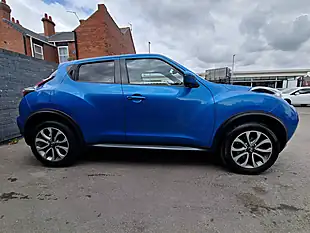 Used 2018 Nissan Juke Tekna Blue - Interior and Exterior details 7