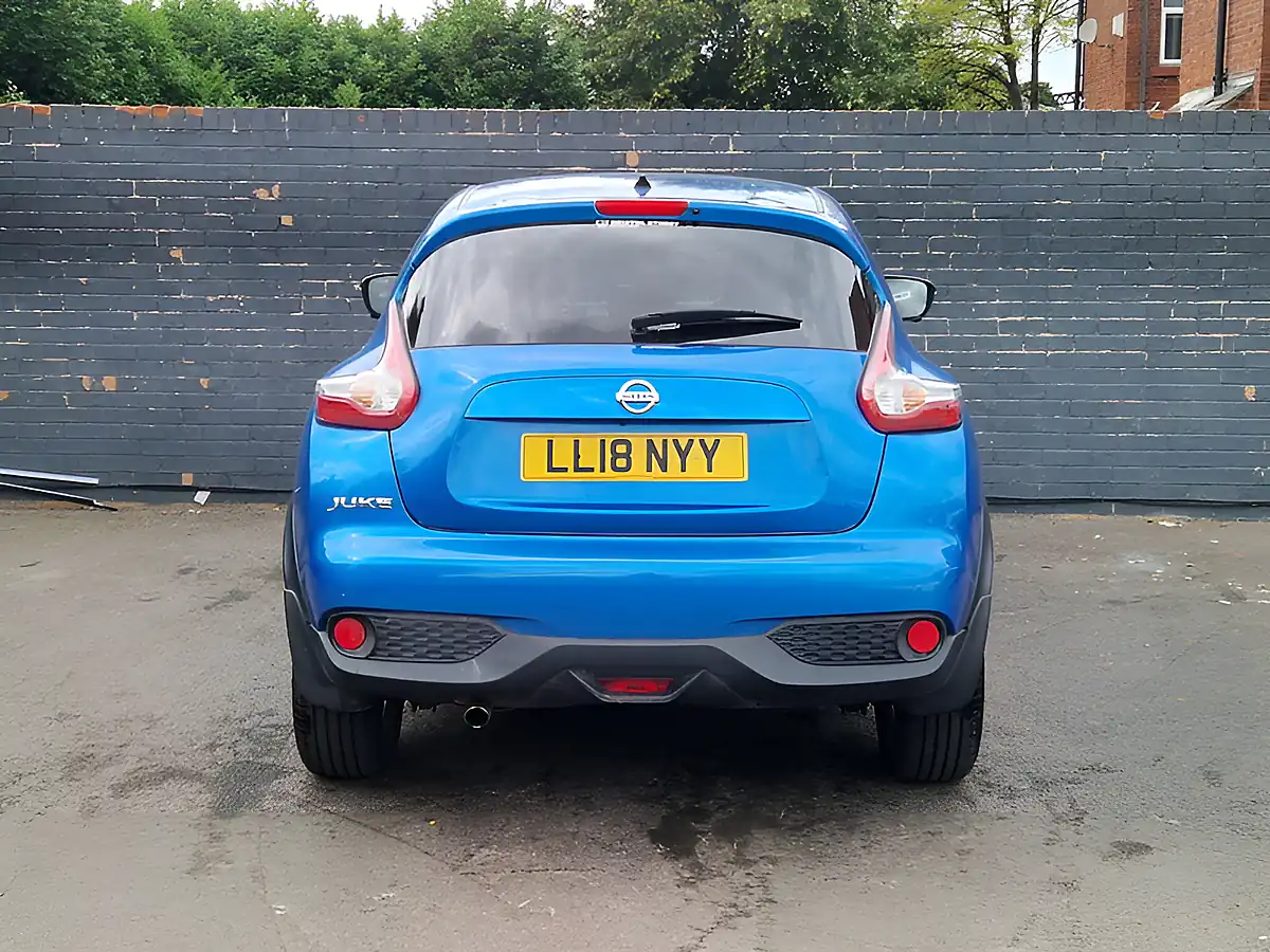 Used 2018 Nissan Juke Tekna Blue - Interior and Exterior details 9
