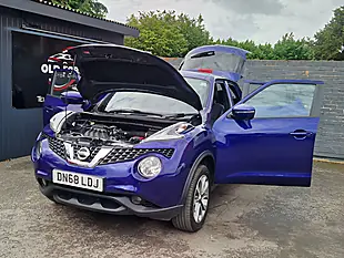 Used 2018 Nissan Juke Tekna Blue - Interior and Exterior details 10