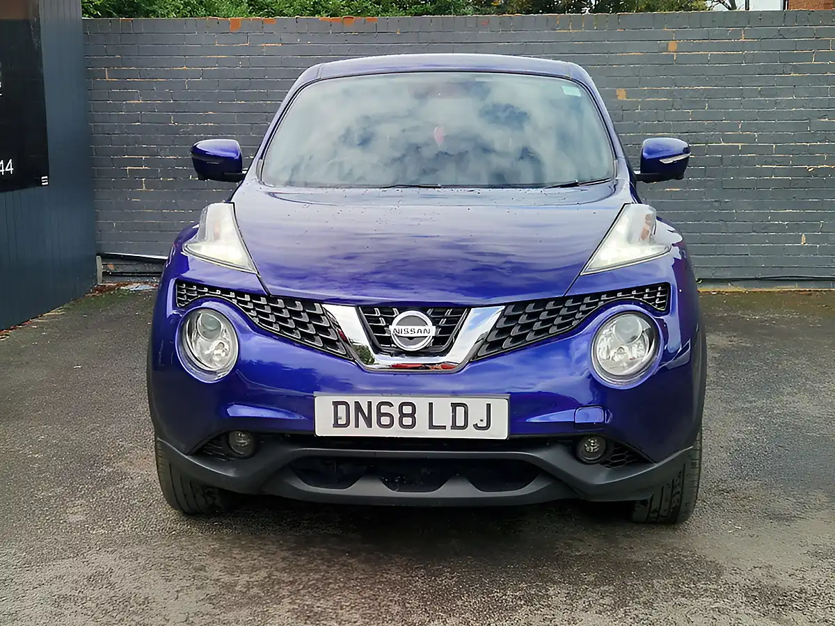Used 2018 Nissan Juke Tekna Blue - Interior and Exterior details 4