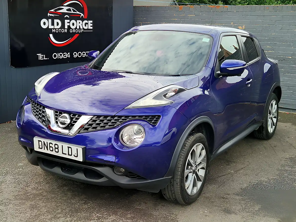 Used 2018 Nissan Juke Tekna Blue - Interior and Exterior details 5