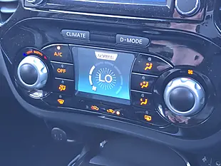 Used 2018 Nissan Juke Tekna Blue - Interior and Exterior details 13