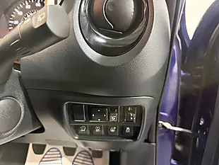Used 2018 Nissan Juke Tekna Blue - Interior and Exterior details 13