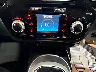 Used 2018 Nissan Juke Tekna Blue - Interior and Exterior details 16