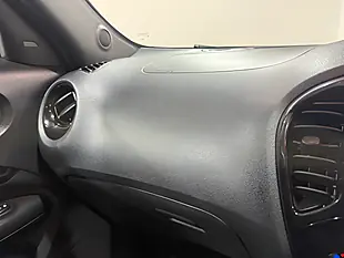 Used 2018 Nissan Juke Tekna Blue - Interior and Exterior details 17