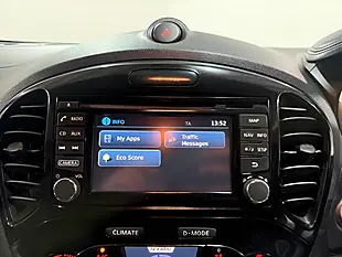Used 2018 Nissan Juke Tekna Blue - Interior and Exterior details 20