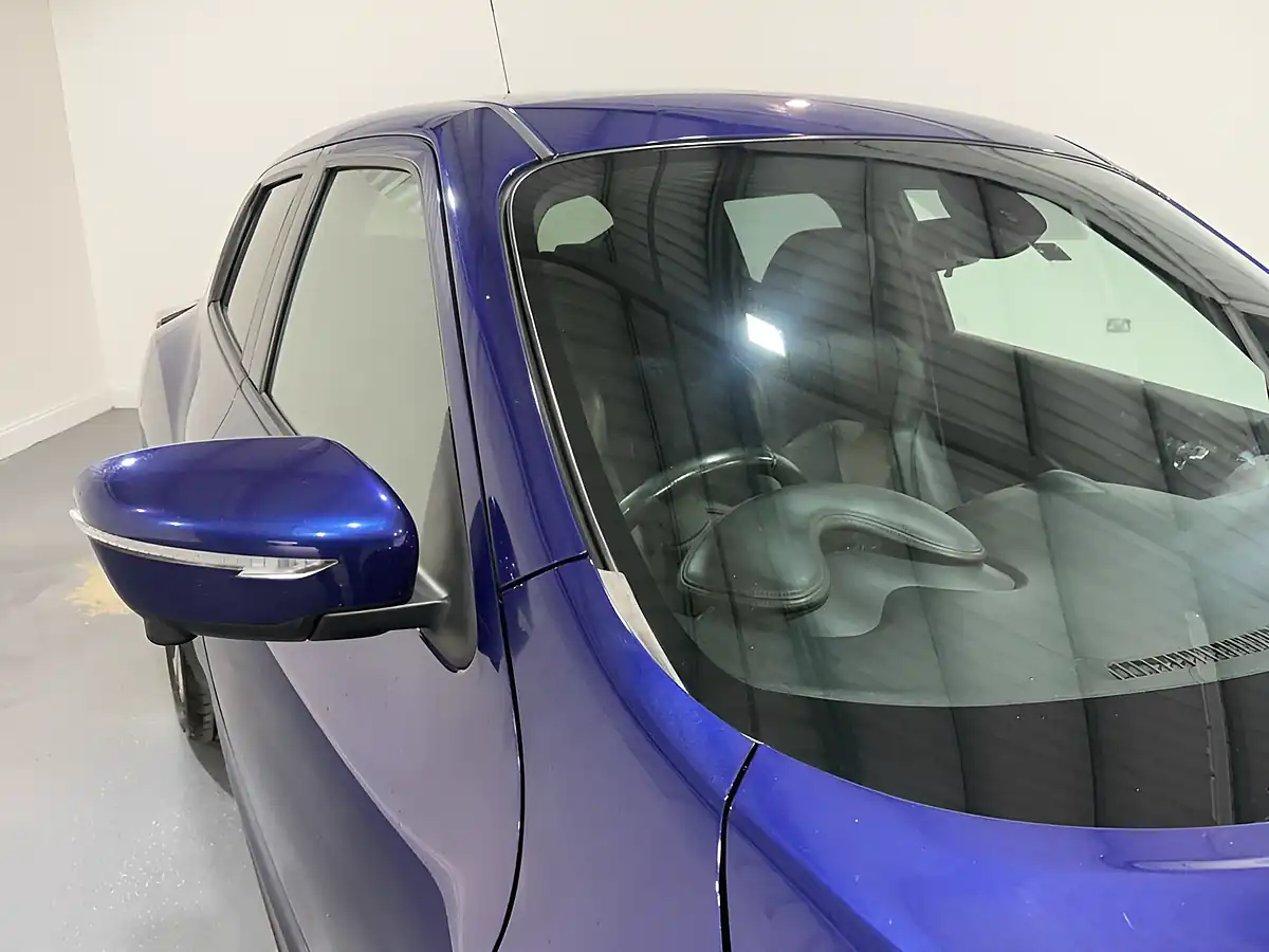 Used 2018 Nissan Juke Tekna Blue - Interior and Exterior details 5