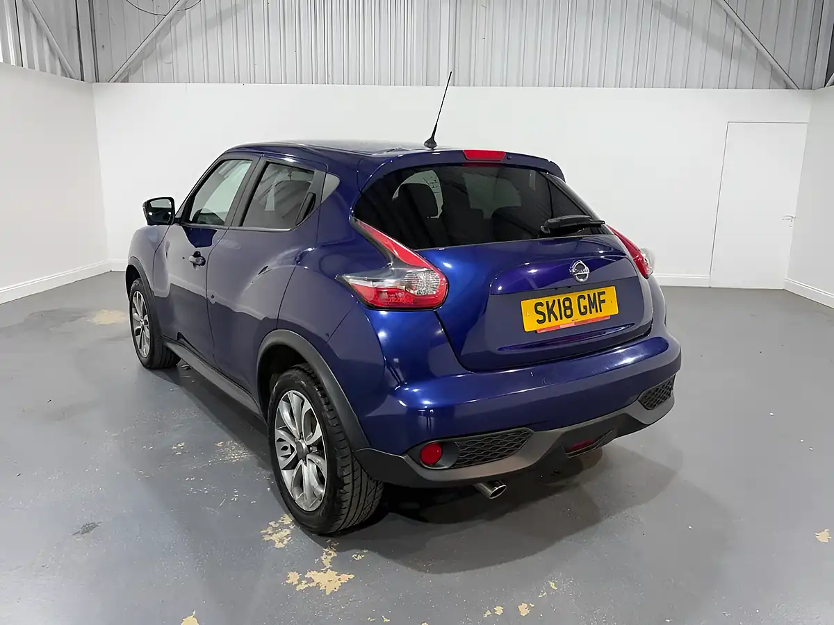Used 2018 Nissan Juke Tekna Blue - Interior and Exterior details 8