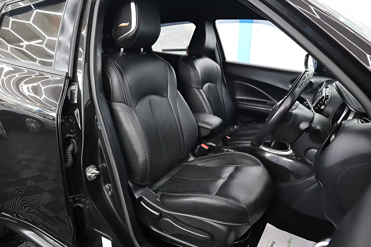 Used 2018 Nissan Juke Tekna (bose Edition) Black - Interior and Exterior details 11