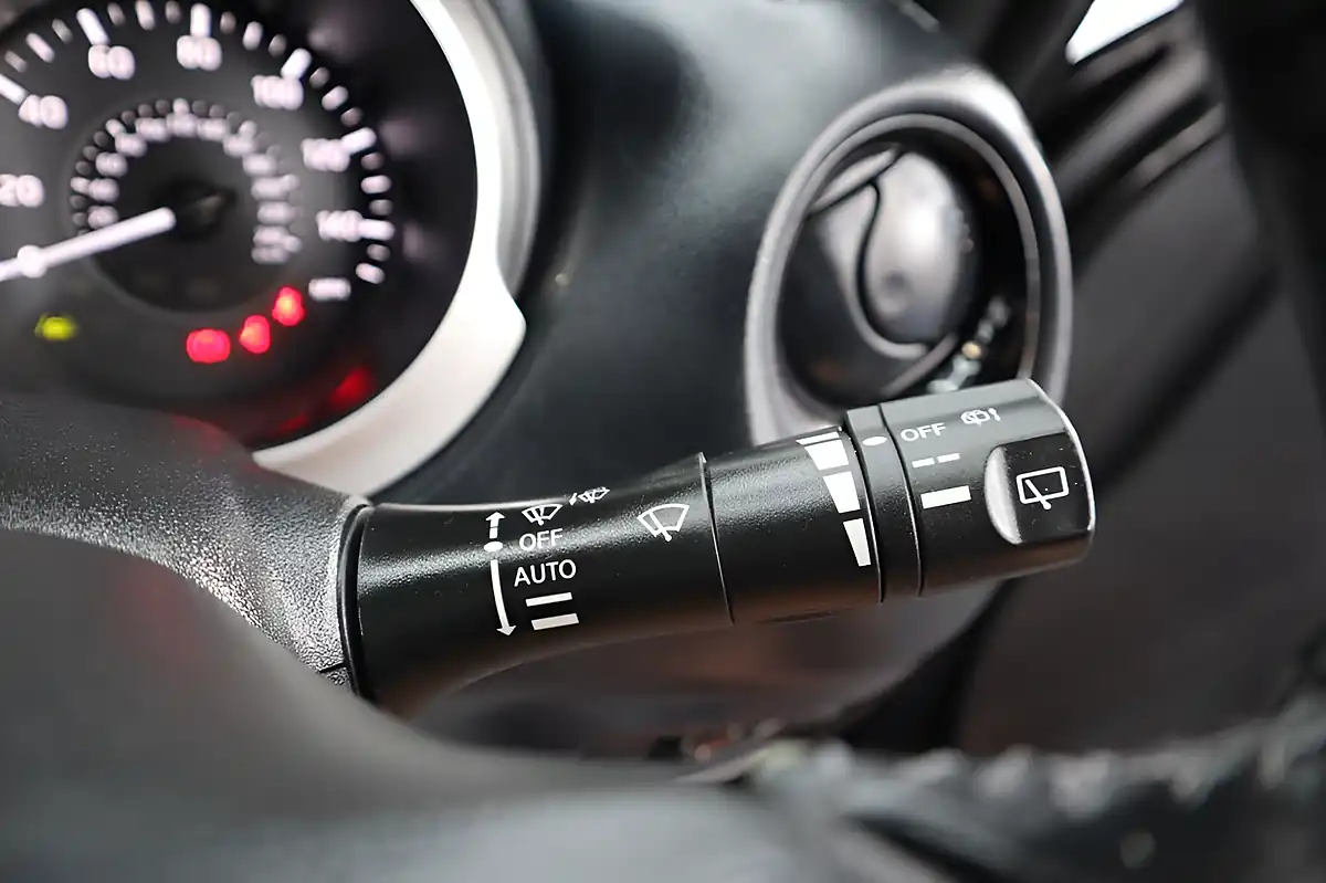 Used 2018 Nissan Juke Tekna (bose Edition) Black - Interior and Exterior details 18