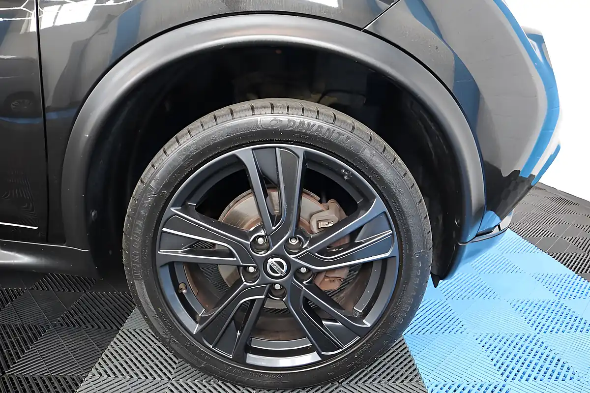 Used 2018 Nissan Juke Tekna (bose Edition) Black - Interior and Exterior details 19