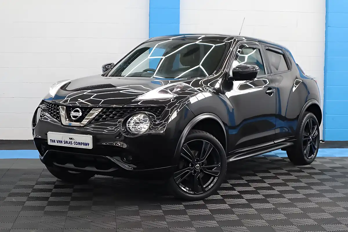 Used 2018 Nissan Juke Tekna (bose Edition) Black - Interior and Exterior details 4