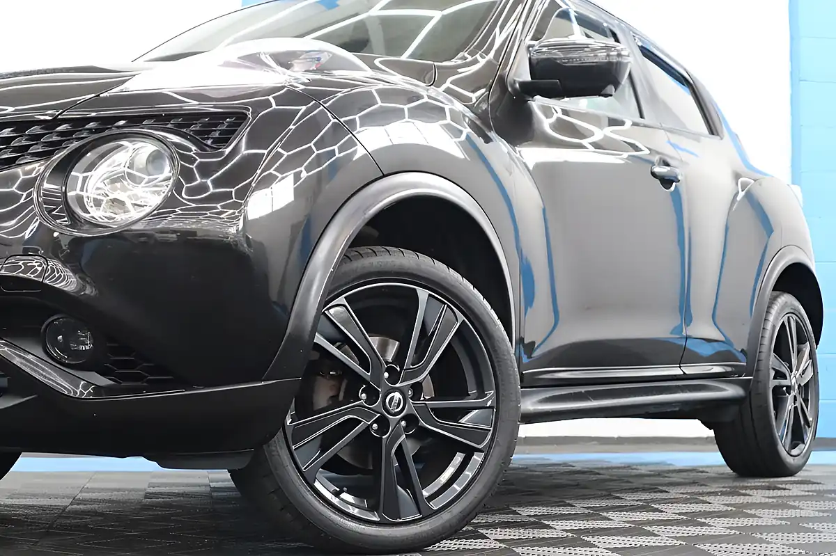 Used 2018 Nissan Juke Tekna (bose Edition) Black - Interior and Exterior details 5