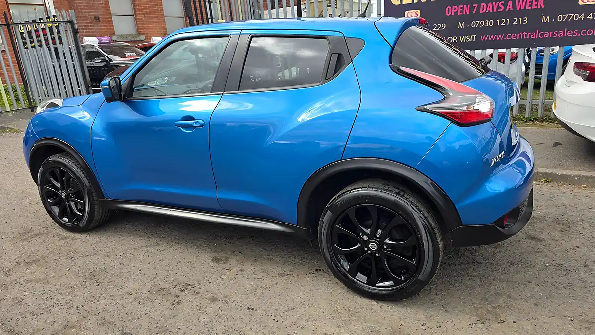 Used 2018 Nissan Juke Tekna Grey - Interior and Exterior details 10