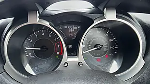 Used 2018 Nissan Juke Tekna Grey - Interior and Exterior details 16