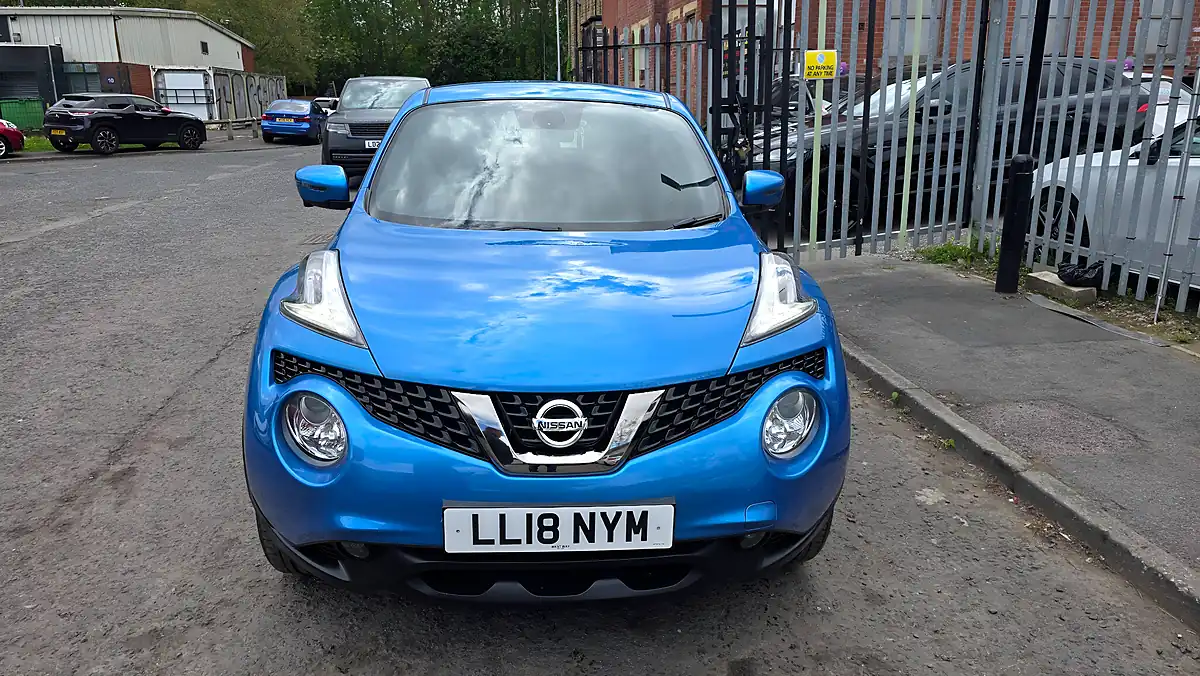 Used 2018 Nissan Juke Tekna Grey - Interior and Exterior details 3