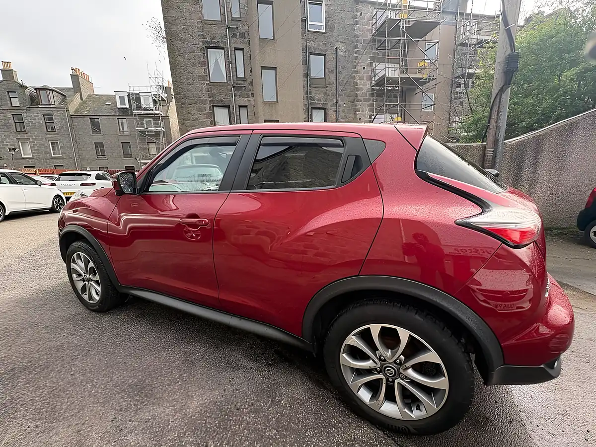 Used 2018 Nissan Juke Tekna Red - Interior and Exterior details 6