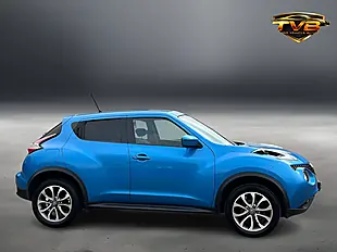 Used 2018 Nissan Juke Tekna Vivid Blue - Interior and Exterior details 17