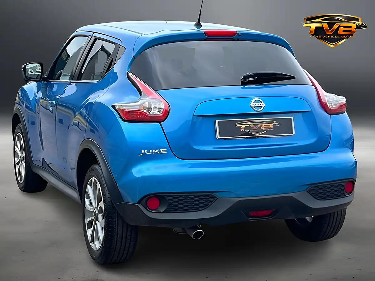 Used 2018 Nissan Juke Tekna Vivid Blue - Interior and Exterior details 4