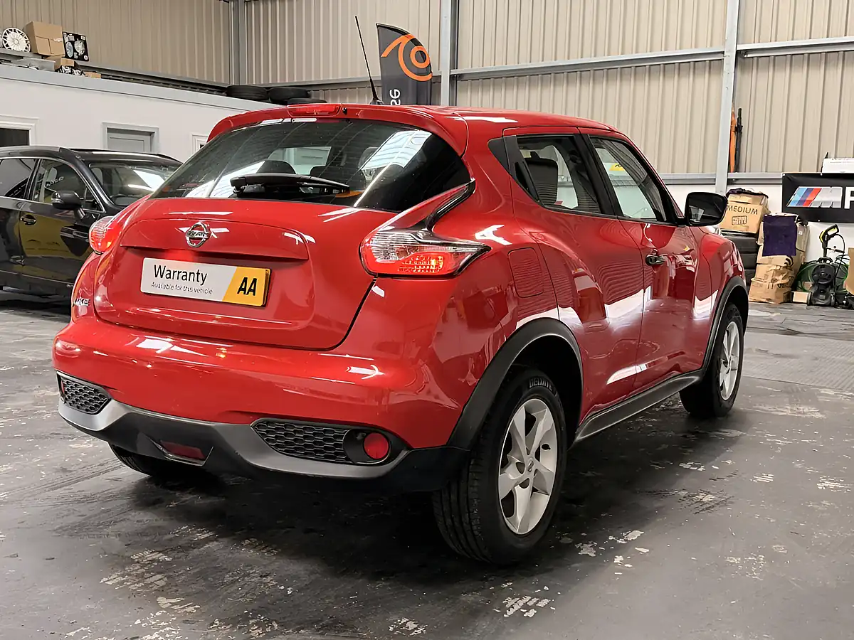 Used 2018 Nissan Juke Visia Red - Interior and Exterior details 11