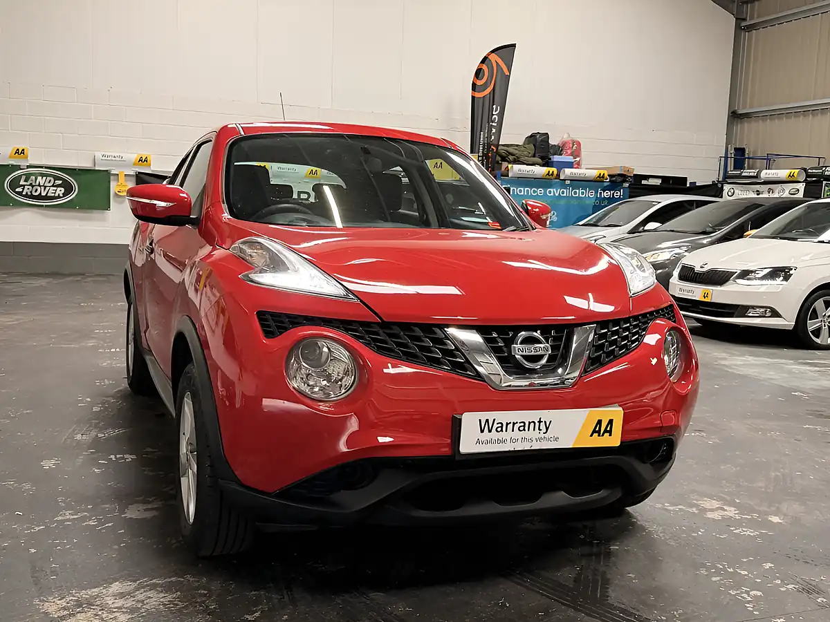 Used 2018 Nissan Juke Visia Red - Interior and Exterior details 2
