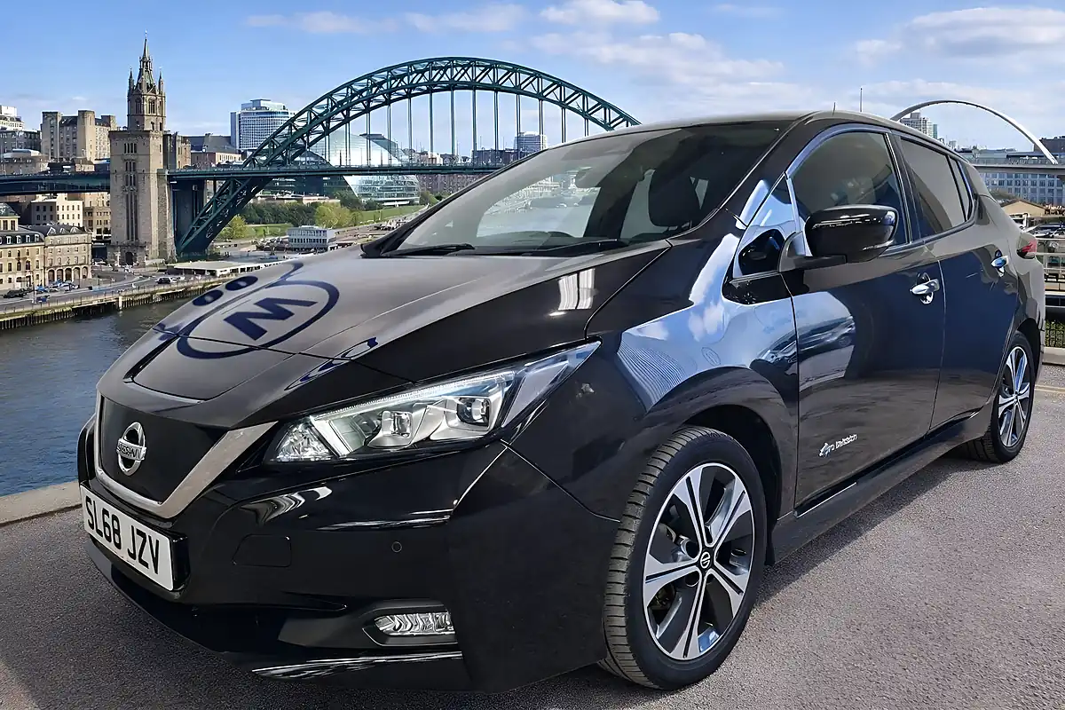 Used 2018 Nissan Leaf N-Connecta Black - Front View