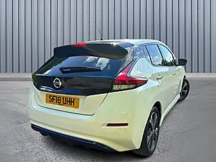 Used 2018 Nissan Leaf N-Connecta White - Interior and Exterior details 6