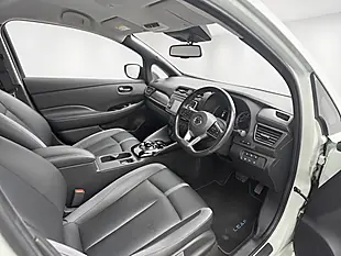 Used 2018 Nissan Leaf Tekna Green - Interior and Exterior details 7