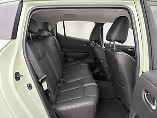 Used 2018 Nissan Leaf Tekna Green - Interior and Exterior details 9