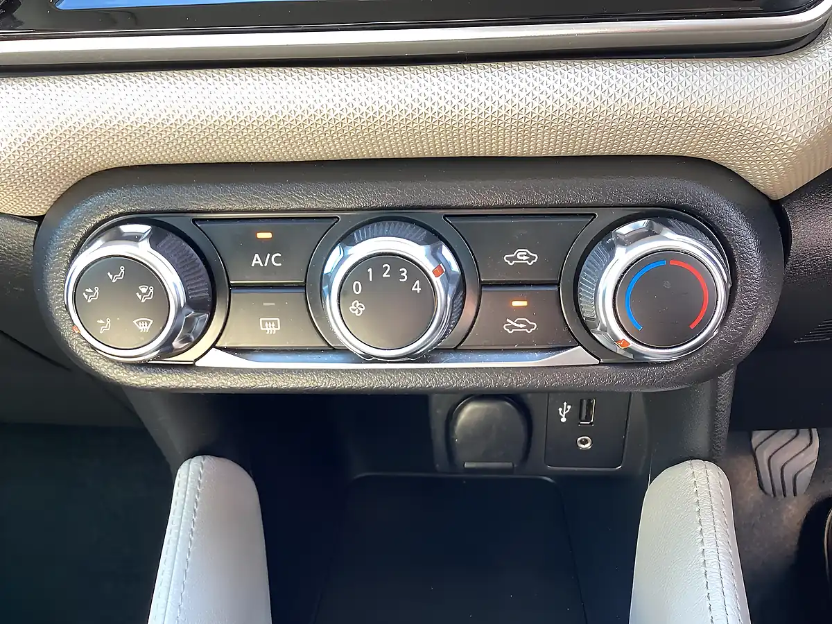Used 2018 Nissan Micra Acenta Red - Interior and Exterior details 9