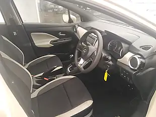 Used 2018 Nissan Micra Acenta White - Interior and Exterior details 12