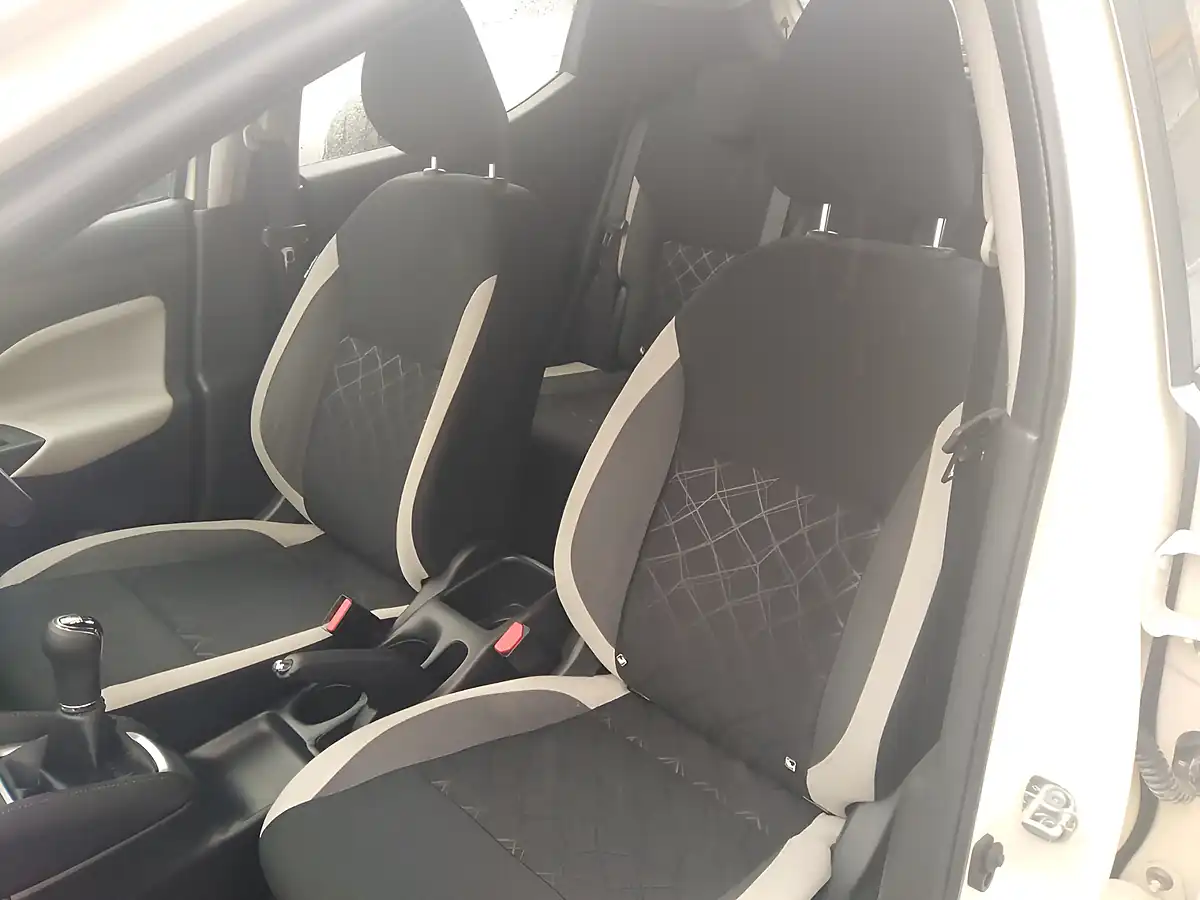 Used 2018 Nissan Micra Acenta White - Interior and Exterior details 17