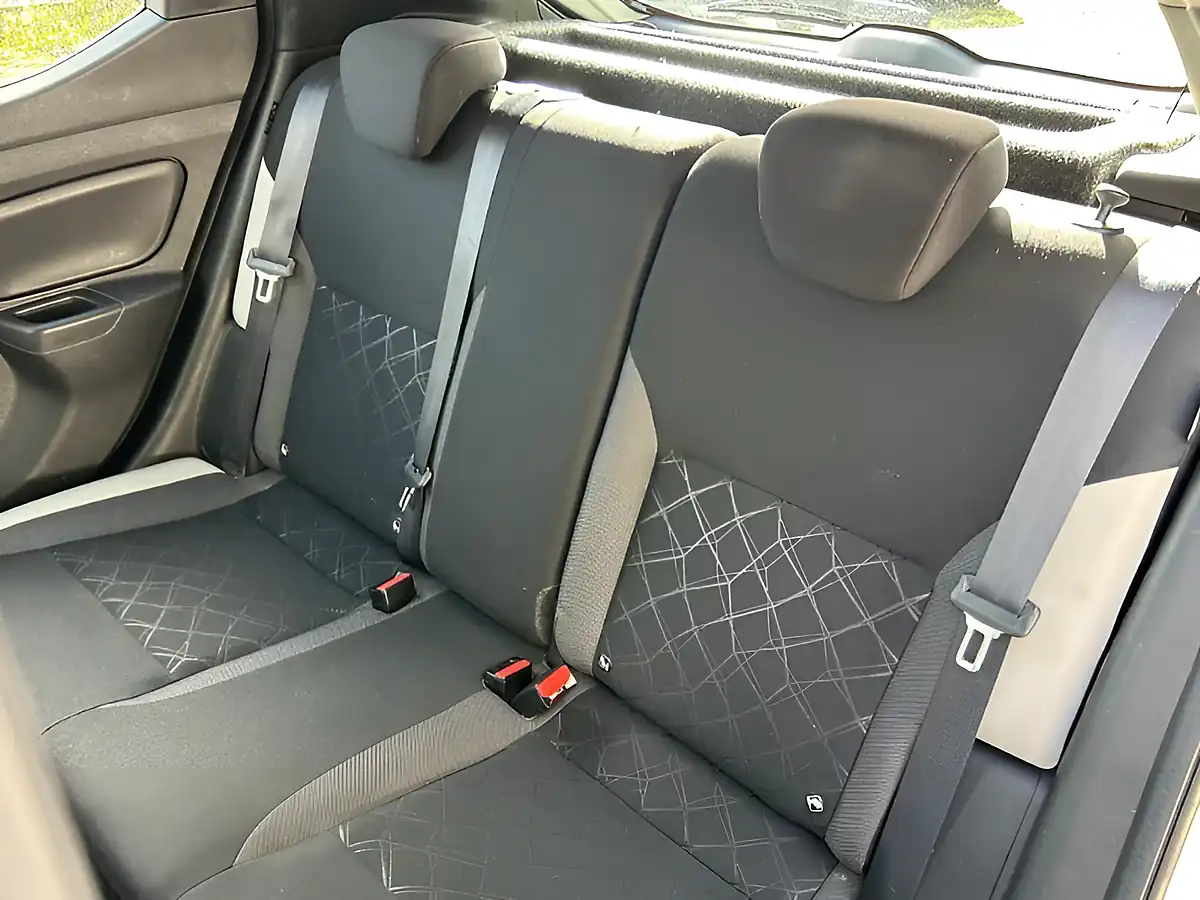 Used 2018 Nissan Micra Acenta White - Interior and Exterior details 13