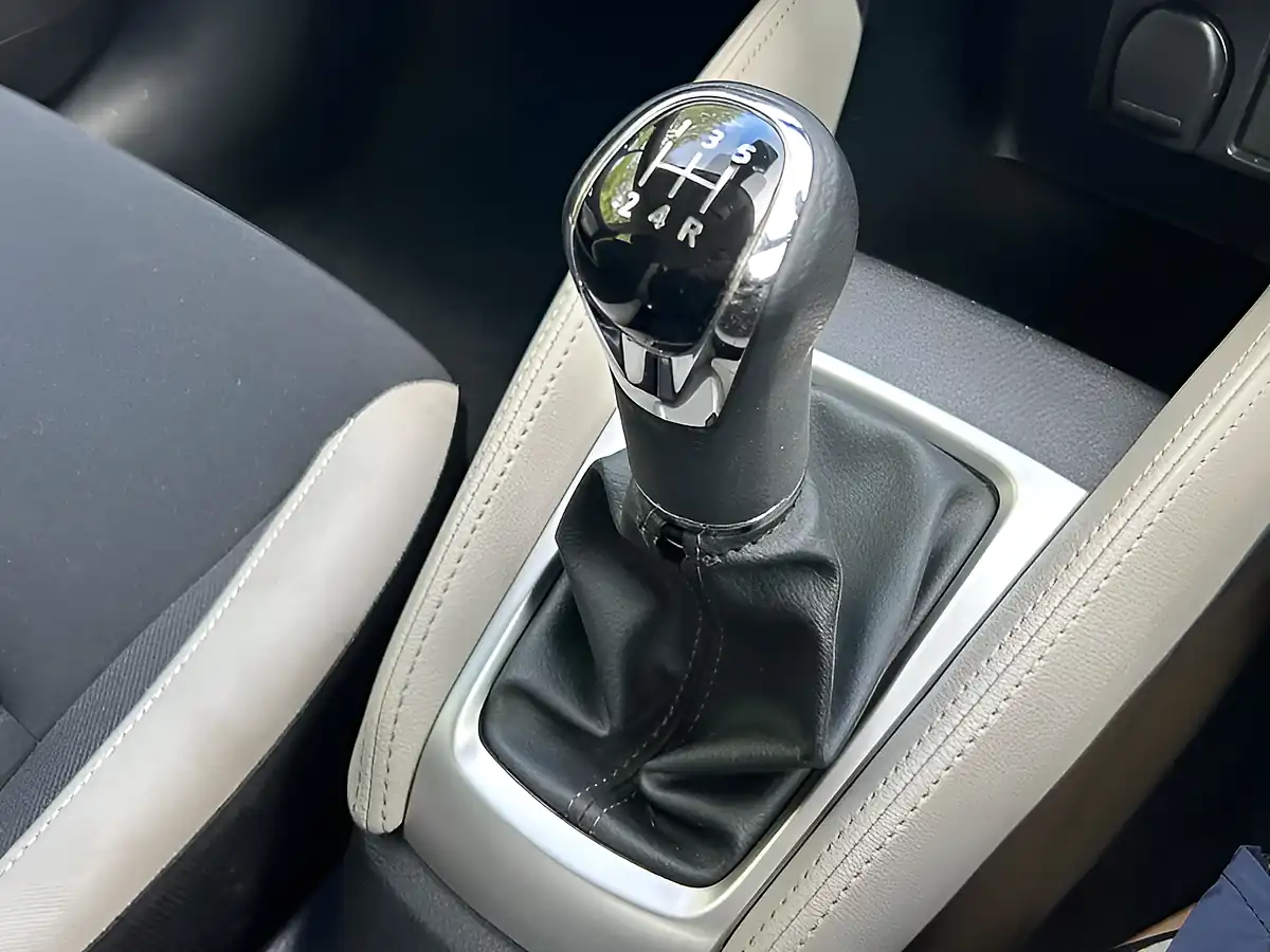 Used 2018 Nissan Micra Acenta White - Interior and Exterior details 15
