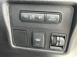 Used 2018 Nissan Micra Acenta White - Interior and Exterior details 17