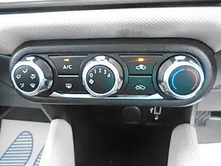 Used 2018 Nissan Micra Acenta White - Interior and Exterior details 10