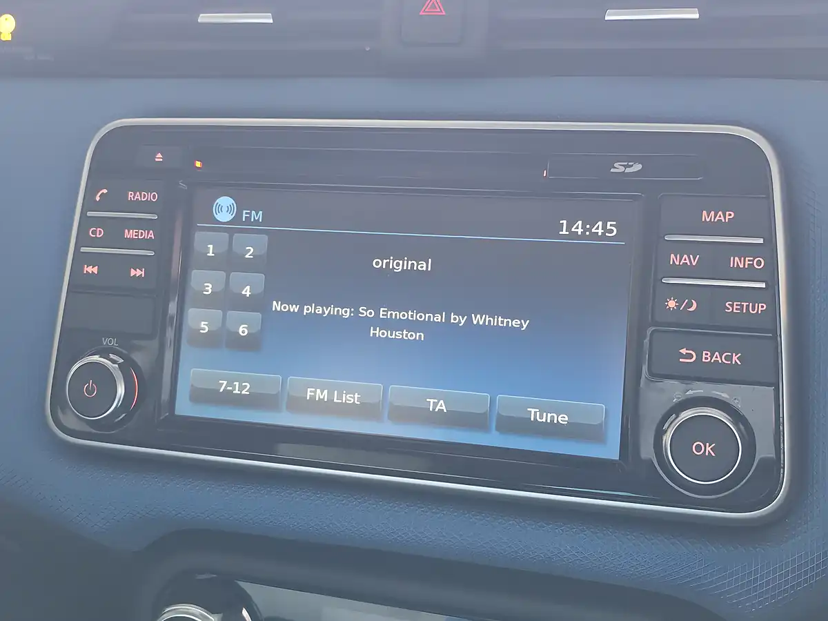 Used 2018 Nissan Micra N-Connecta Blue - Interior and Exterior details 10