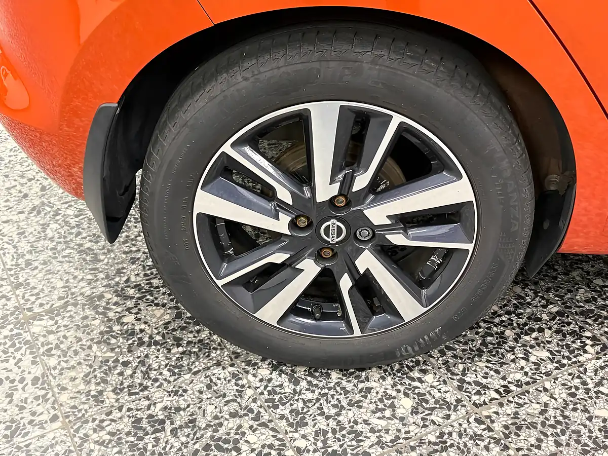Used 2018 Nissan Micra N-Connecta Orange - Interior and Exterior details 14