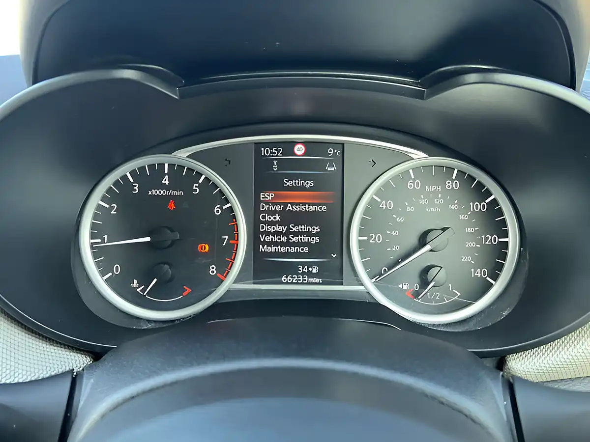 Used 2018 Nissan Micra N-Connecta Pulse Green - Interior and Exterior details 17