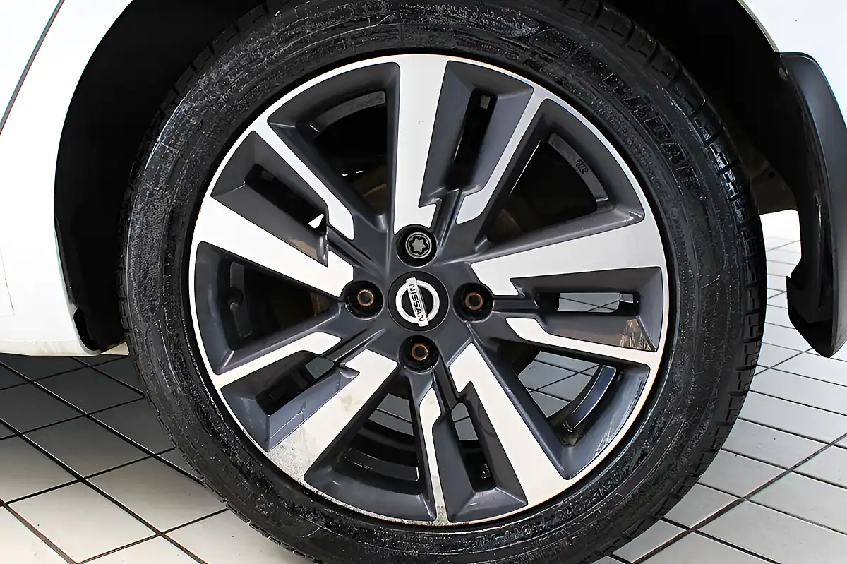 Used 2018 Nissan Micra N-Connecta White - Interior and Exterior details 15